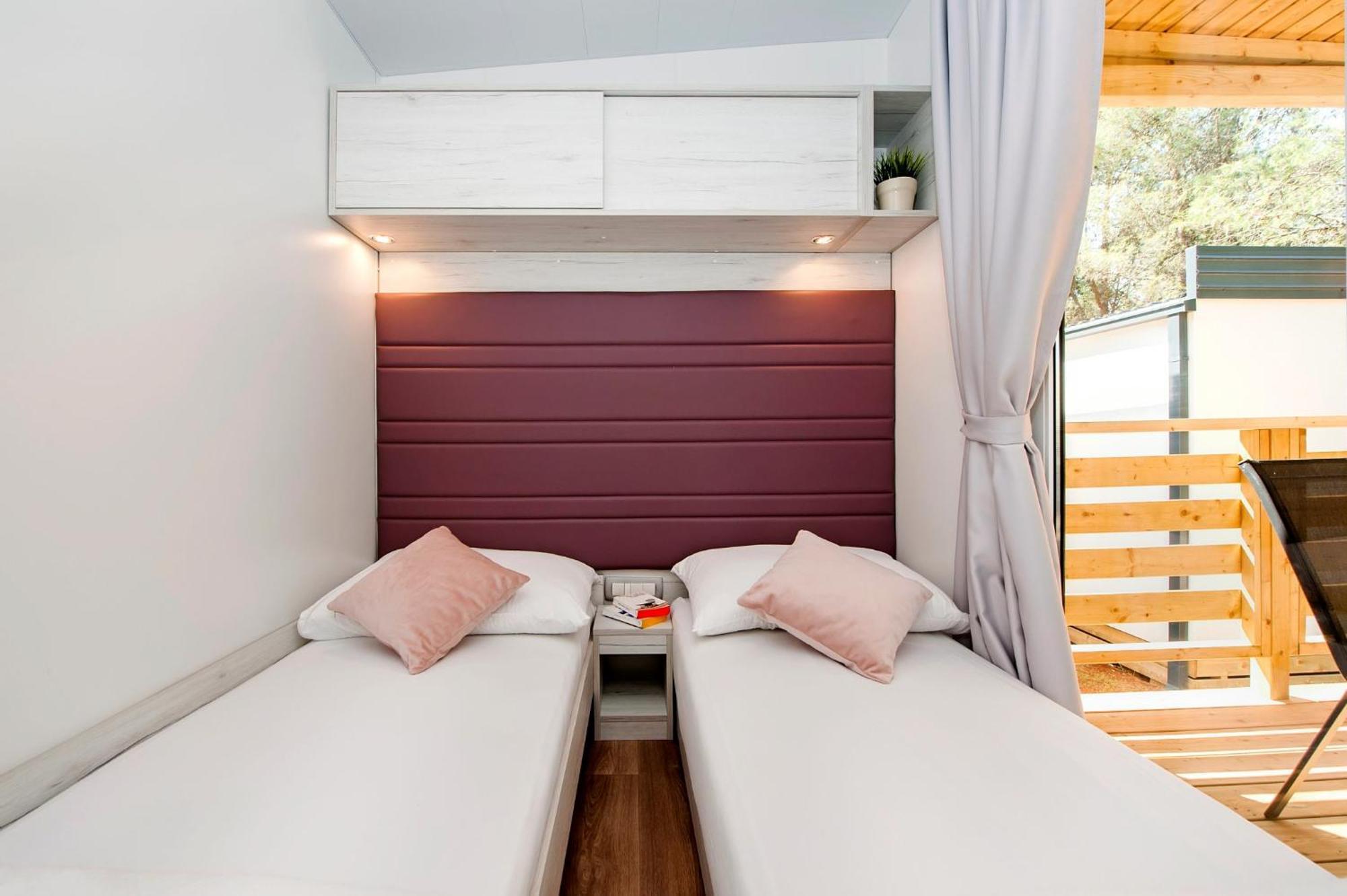 Eurocamp Mobile Homes At Campsite Puntica Funtana Eksteriør bilde