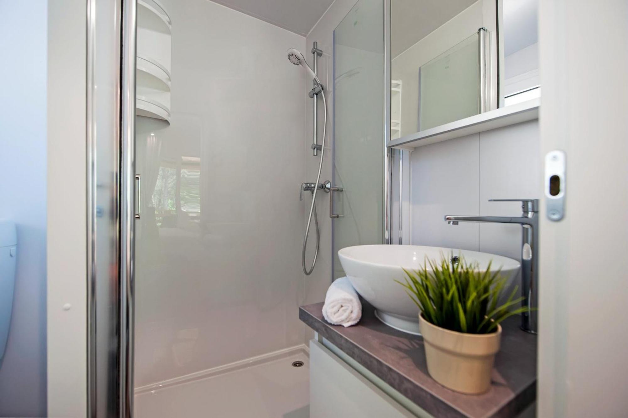Eurocamp Mobile Homes At Campsite Puntica Funtana Rom bilde